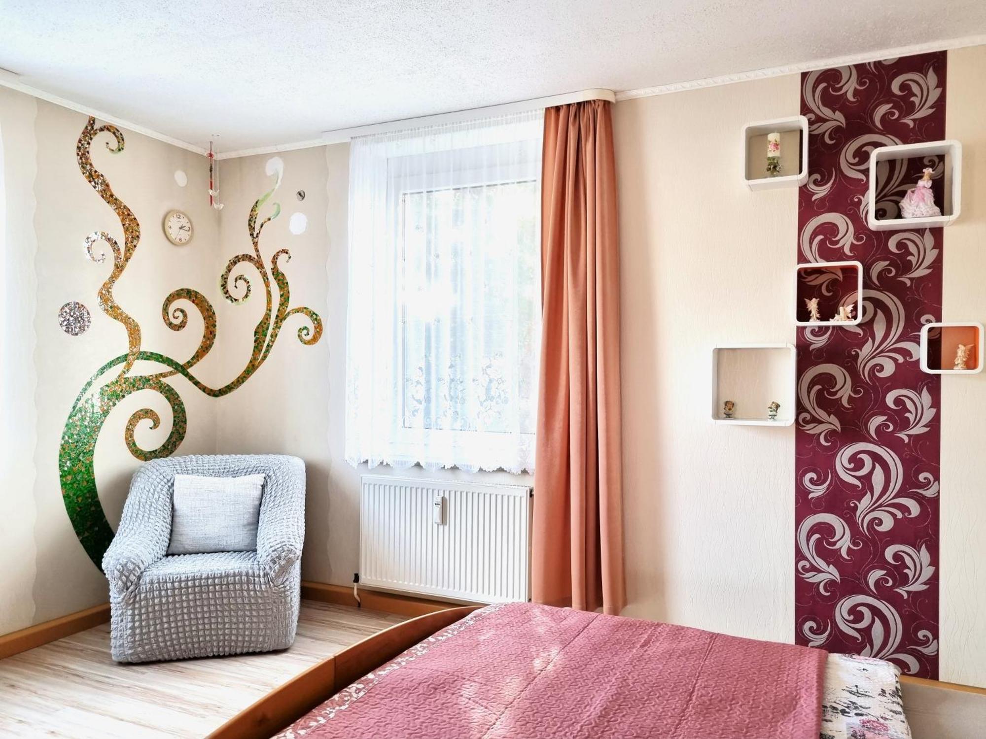 Apartment Bayreuth, Grosse Ferienwohnung Im Haus Mit Kunst, 3 Schlafzimmer, Kueche, Parkplatz Екстер'єр фото
